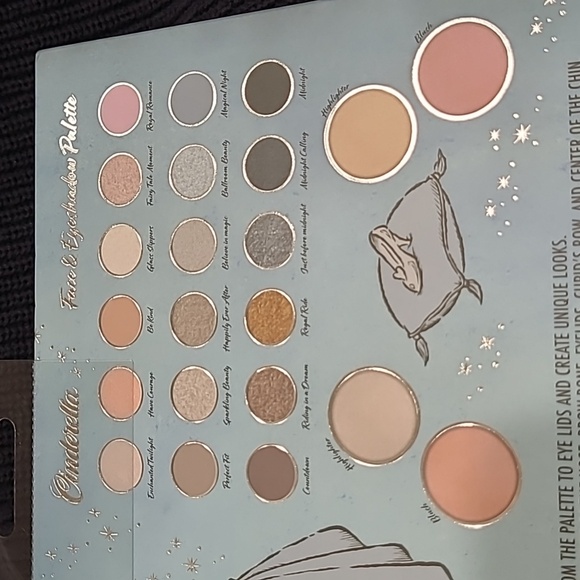 Disney Princess Cinderella Face and Eye Shadow Palette Highlighter Blush 22shade - Picture 8 of 11